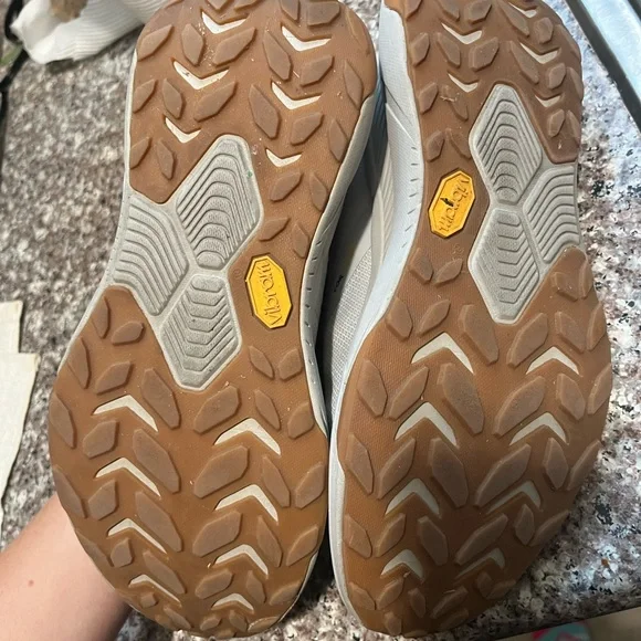 Women’s Hoka Transport - Picture 4 of 5